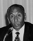 ジュリアス・チャン首相