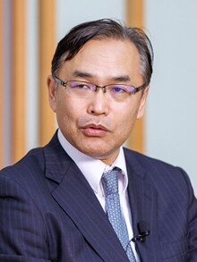 中島隆博