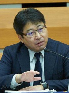 川島真
